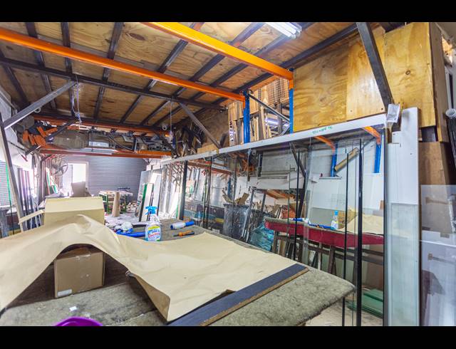 298M² BUILDING FOR SALE IN MARCONI BEAM INDUSTRIA